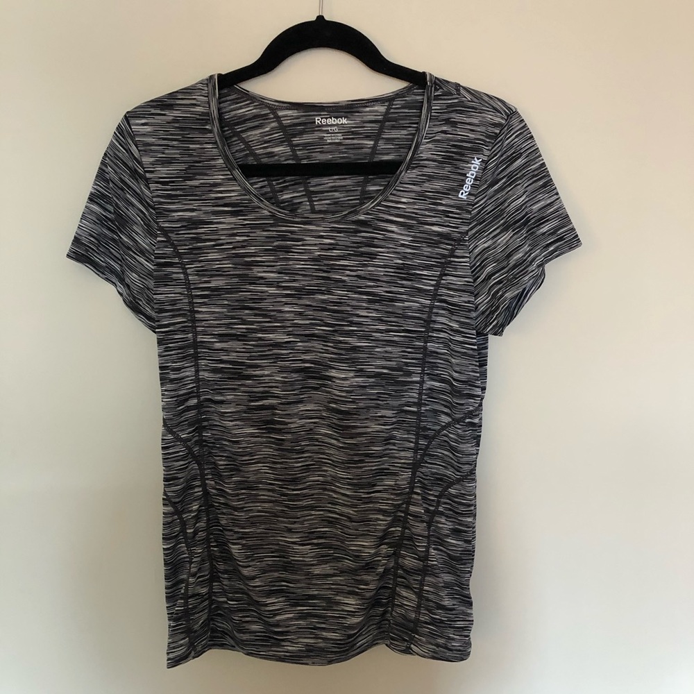 FINAL PRICE 🚨 | Reebok Striped Workout Top